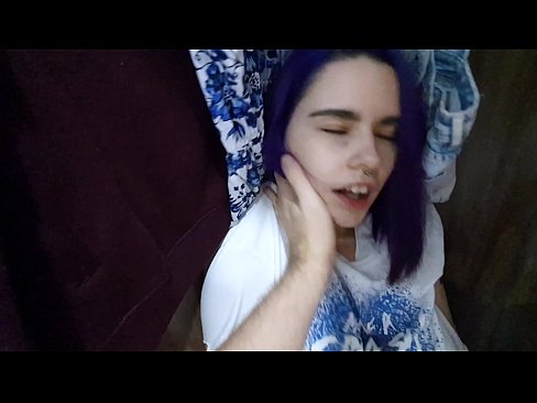 ❤️ Trovis mian fratinon en la ŝranko kaj helpis ŝin kumi ❤️❌ Rusia porno ĉe ni